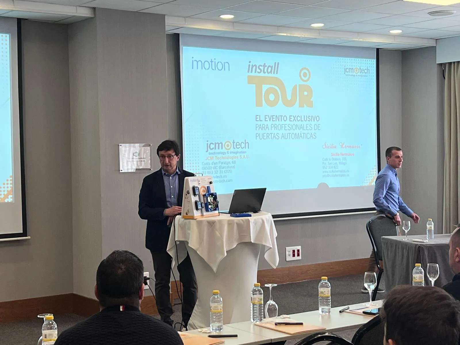 Install Tour Málaga 2024