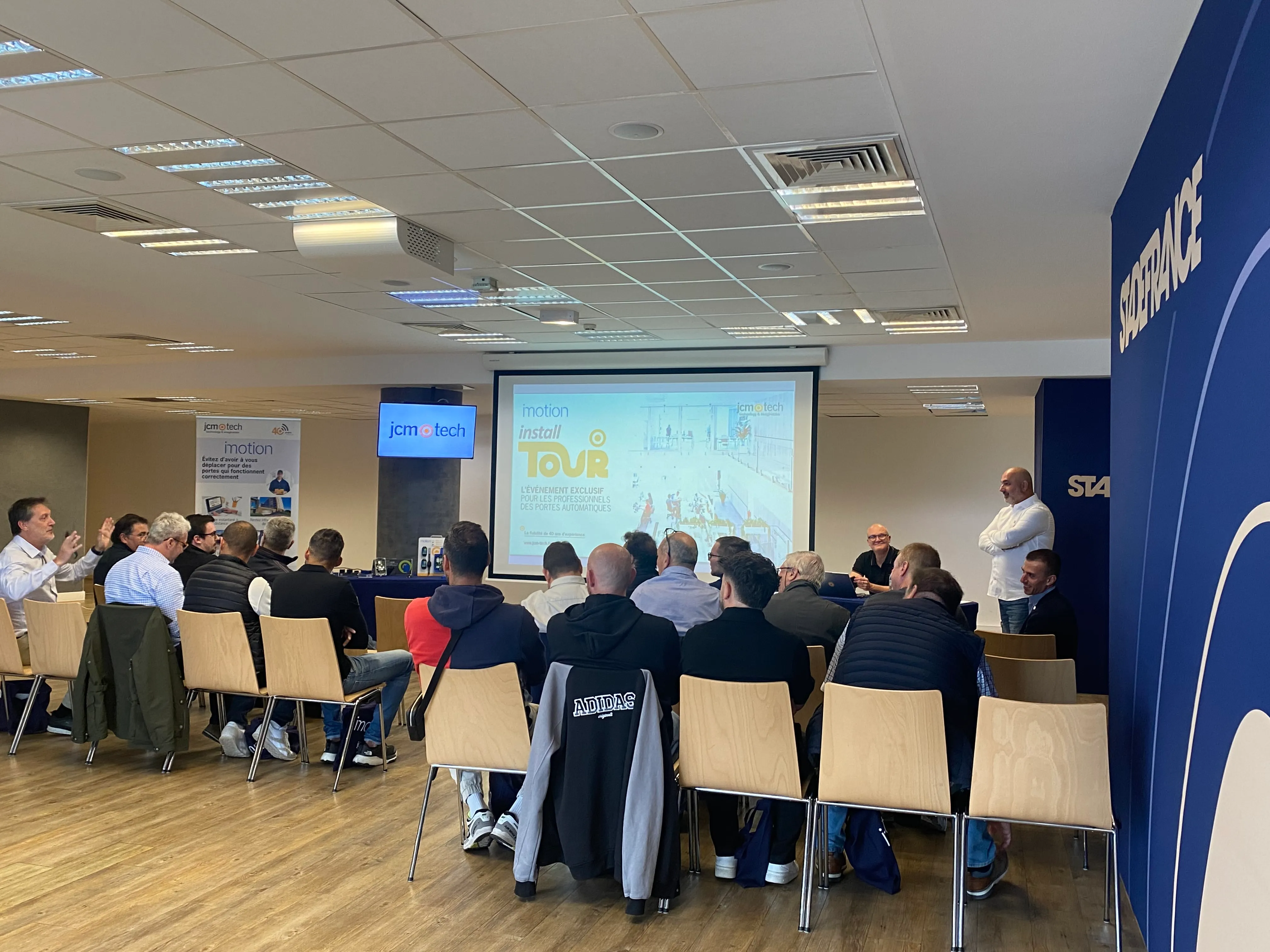 Install Tour Paris 2025