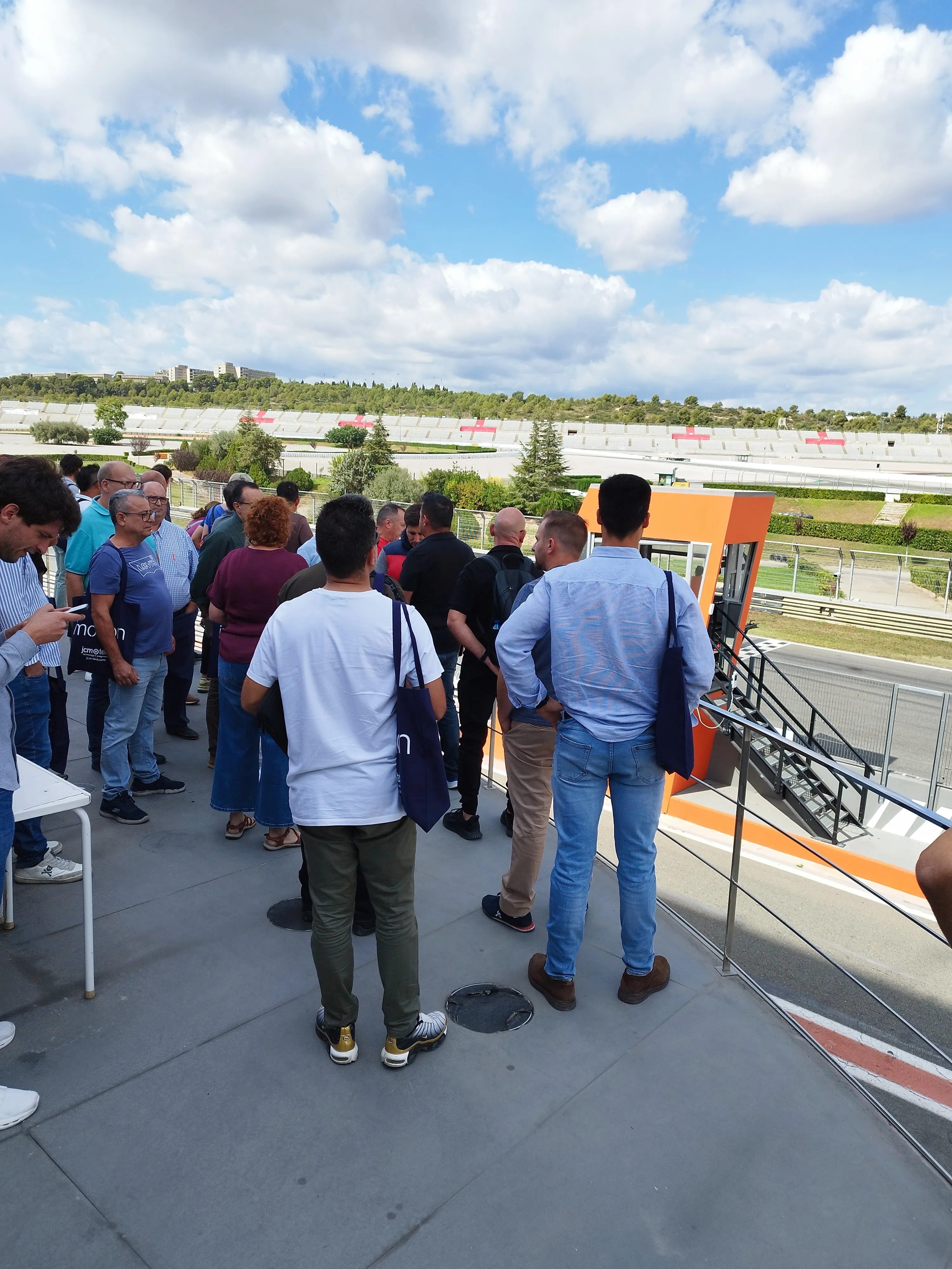 Install Tour Valencia 2025